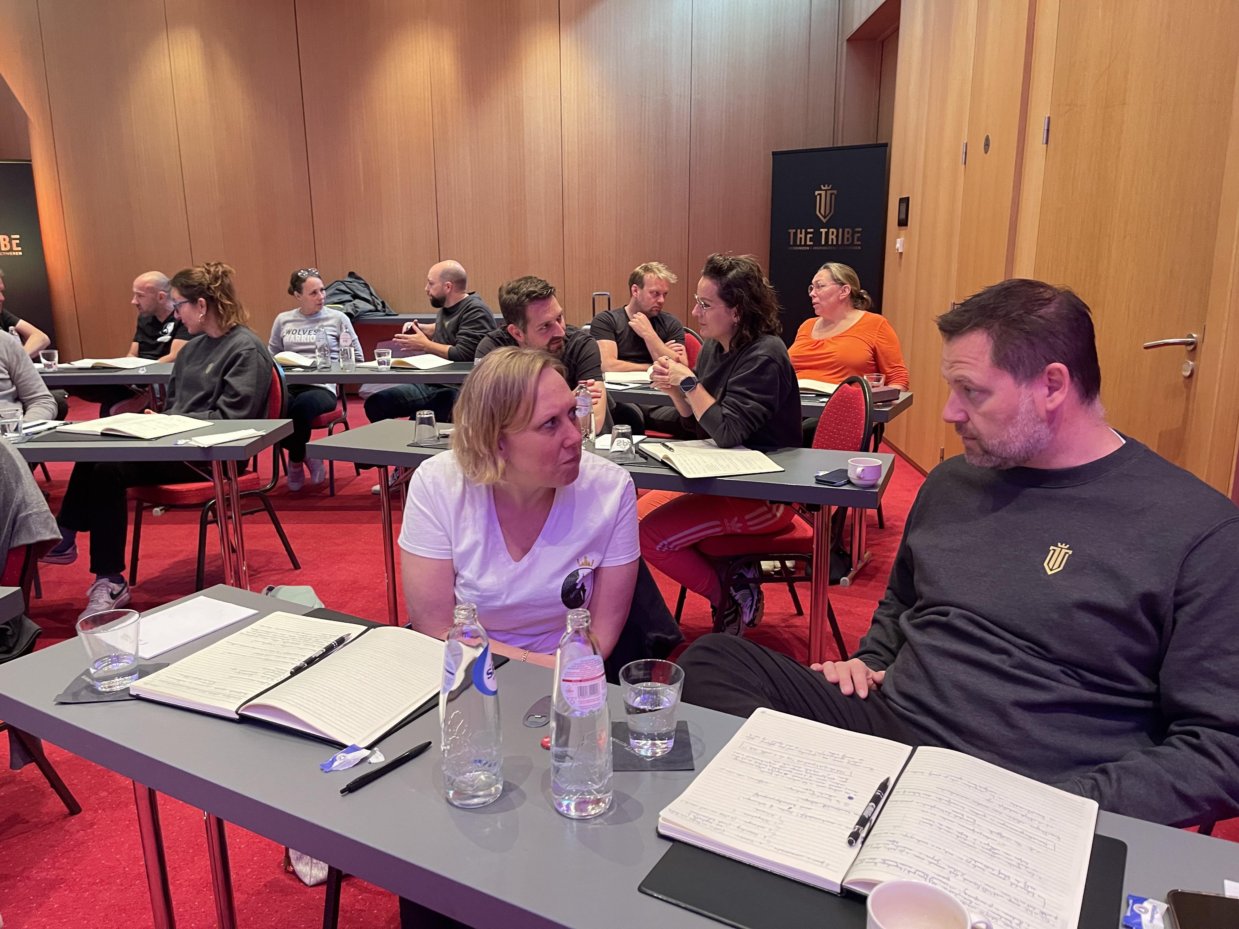 Ondernemers challengen elkaar tijdens een activiteit